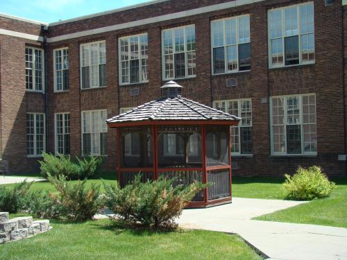 Building Photo - Alcott Manor