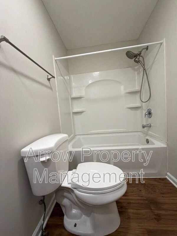 Building Photo - 2516 Dudley St