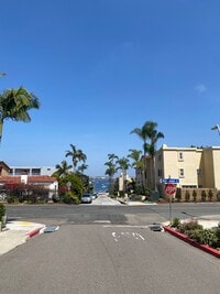 Building Photo - ROSECRANS
