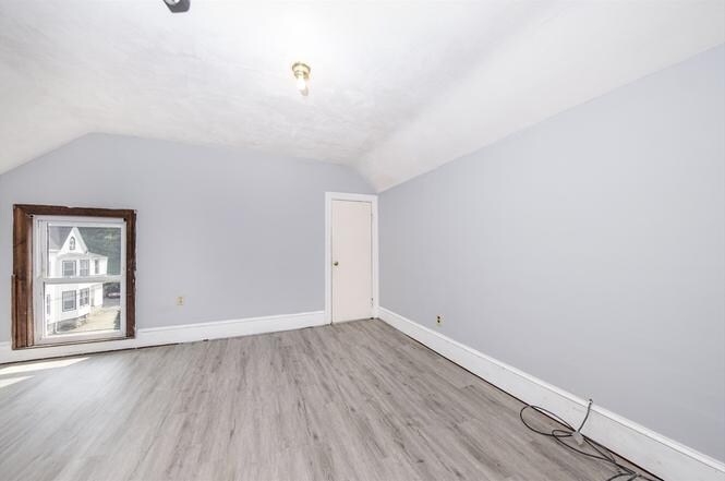 Building Photo - 138 Brown St
