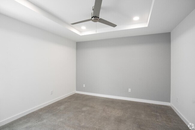 Building Photo - 700 Onyx Dr