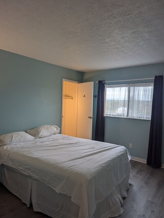Building Photo - 2BR Condo in West Chester, **Pet Friendly-...