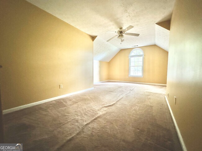Building Photo - 155 Autumn Moon Trail