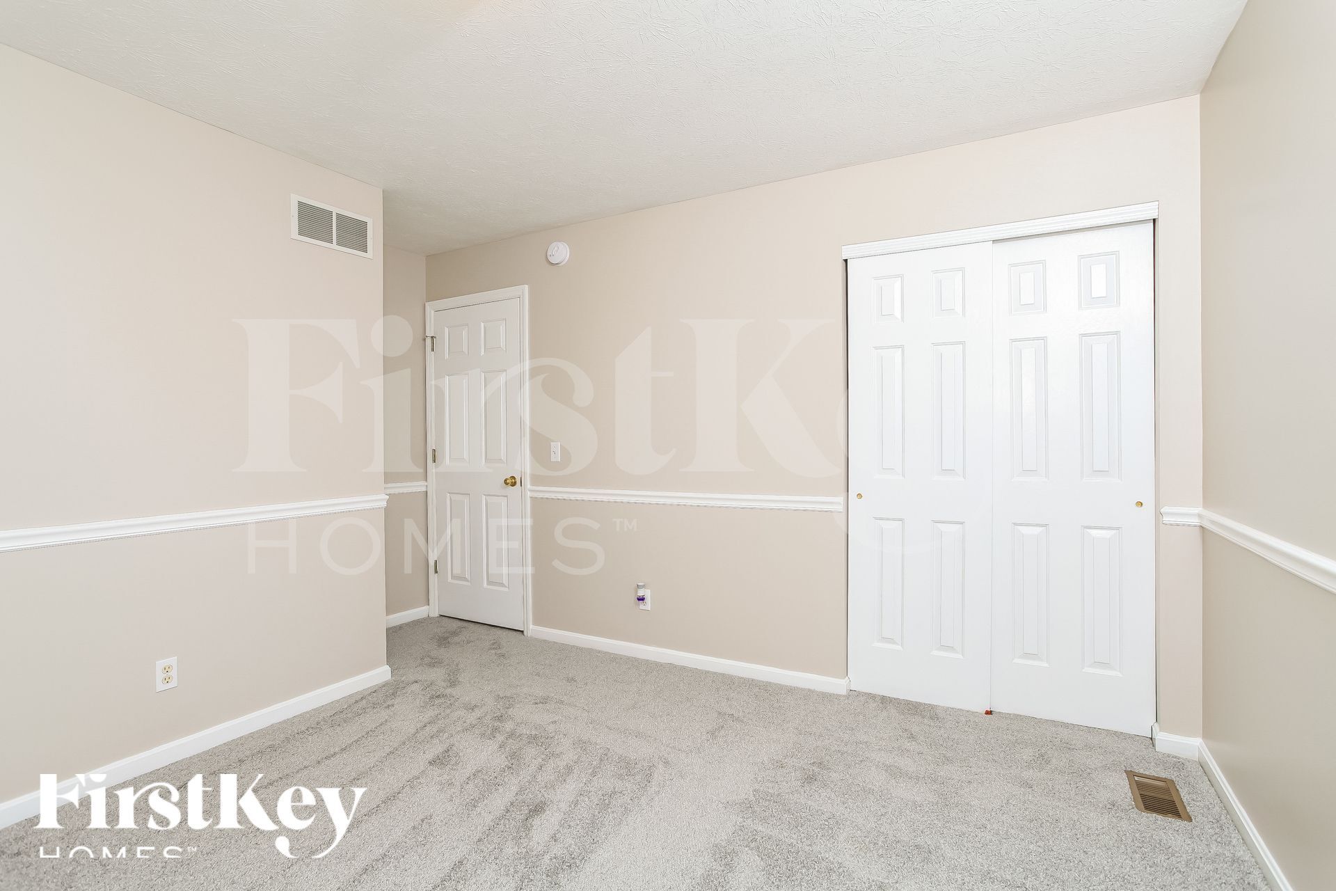 Building Photo - 410 Meadow Springs Dr