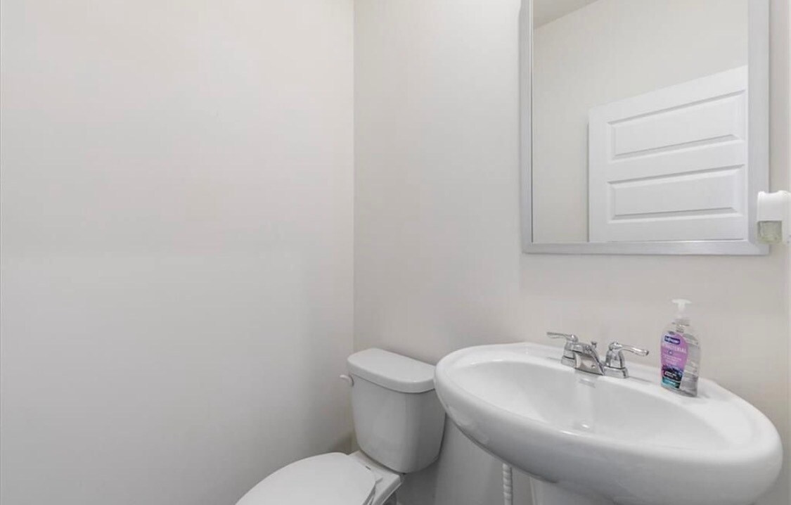 Building Photo - 179 Hampton Cir