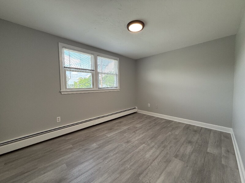 Building Photo - 44 Delmont St