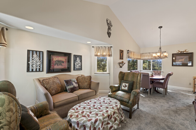Building Photo - 26520 Walnut Hills Dr