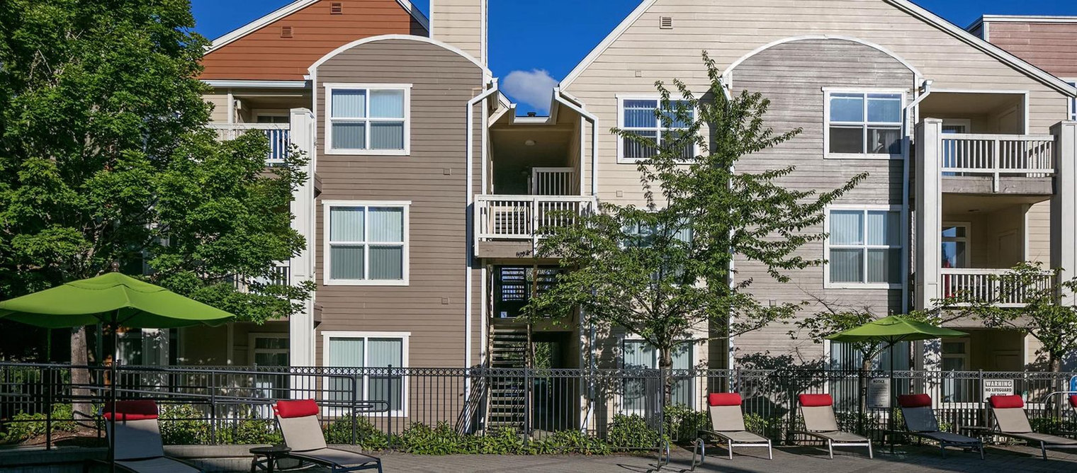 Building Photo - 15290 SW Millikan Way