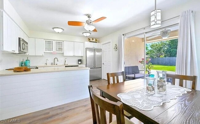 Building Photo - 862 99th Ave N