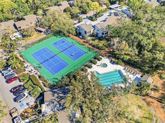 Building Photo - 1626 Brookhouse Dr