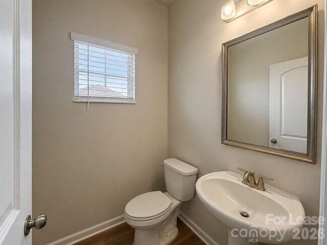 Building Photo - 302 Sagecroft Ln
