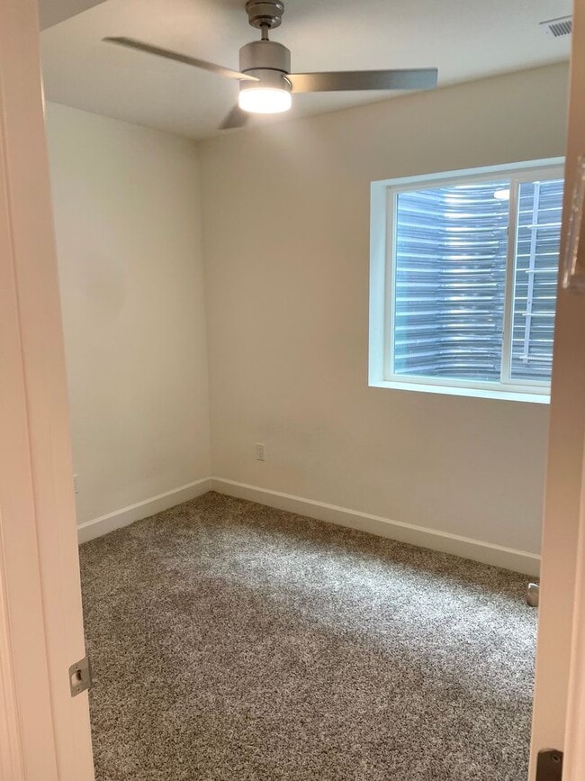Building Photo - Beautiful 4bd 3.5 bath townhome for rent