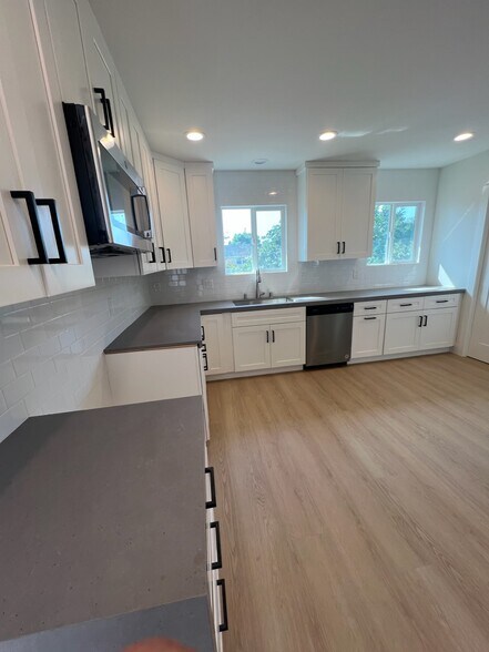 Building Photo - 4127 Artesia Blvd