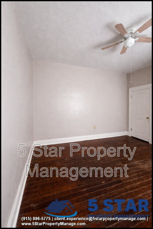 Building Photo - 1114 El Paso St