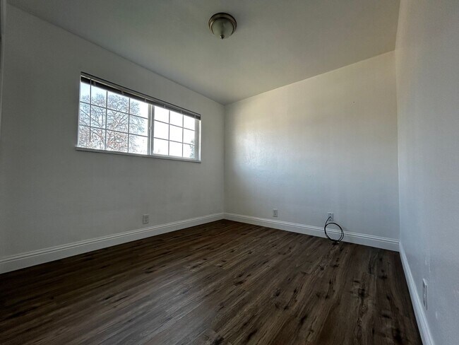 Building Photo - Coming Soon!