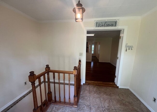 Building Photo - Coming Soon! Spacious 3-Bed, 2-Bath Home i...