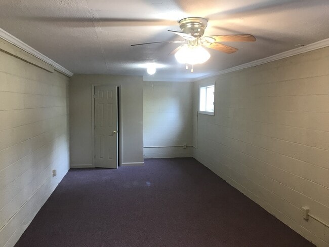 Building Photo - **UPCOMING**Nice 4 Bedroom / 1 Bathroom Ho...
