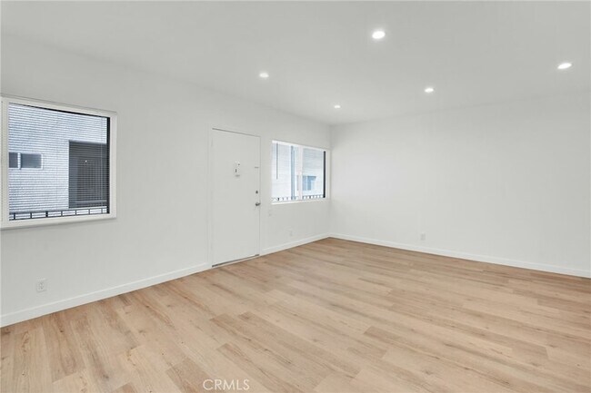 Building Photo - 13018 Valleyheart Dr