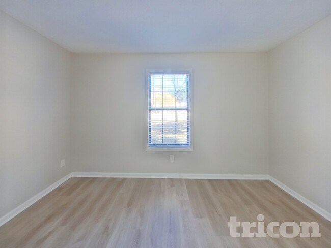 Building Photo - 114 Scarborough Ct