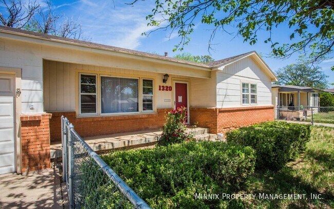 Building Photo - 1320 60th St