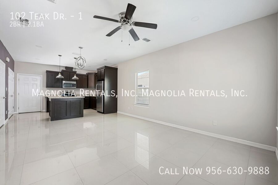 Building Photo - 102 Teak Dr