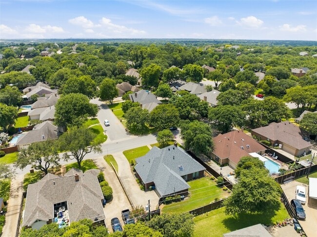 Building Photo - 2942 Woodland Hills Dr