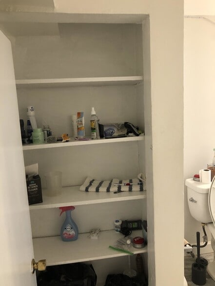 Building Photo - 67 Chiswick Rd