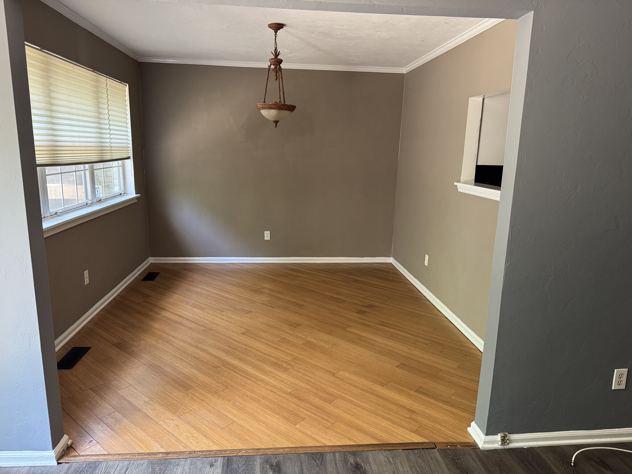 dining room - 494 Teal Ln