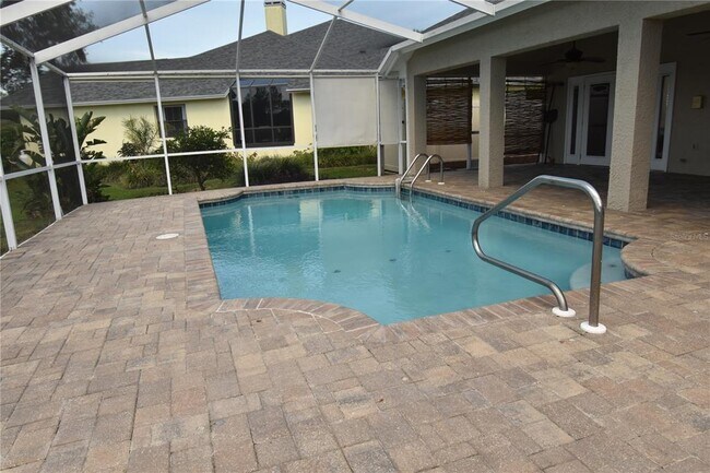 Building Photo - 816 Sandringham Ln