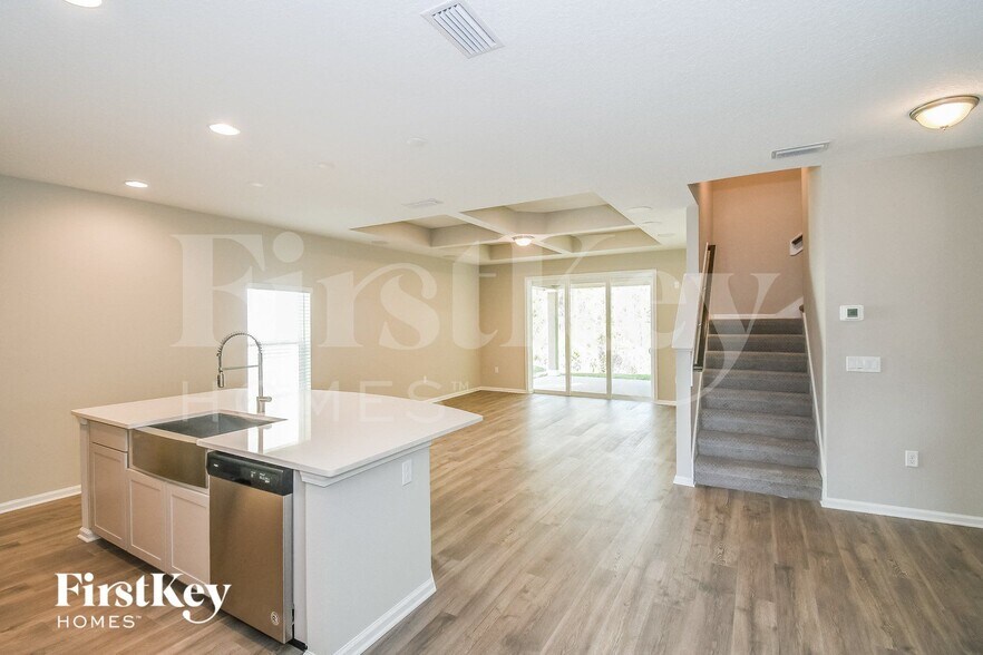 Building Photo - 2721 Copperwood Ave