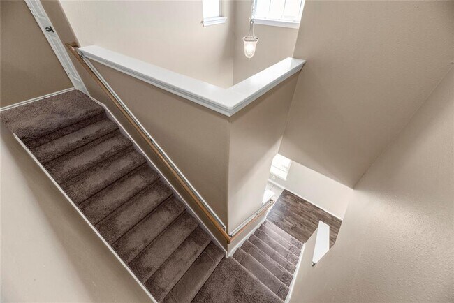 Building Photo - 5642 Claybeck Ln