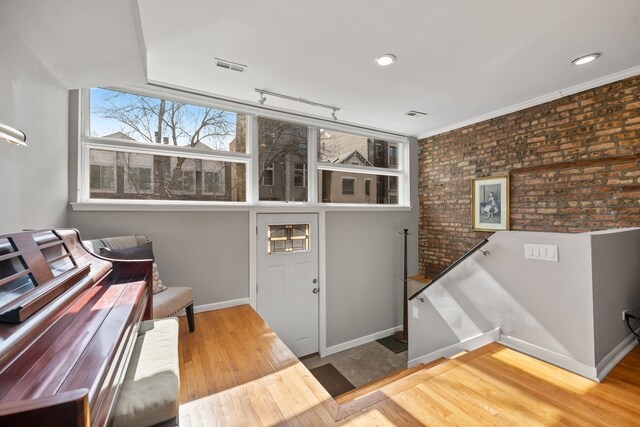 Building Photo - 1340 N Wolcott Ave