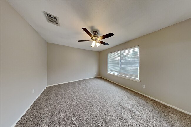 Building Photo - 22306 Red River Dr