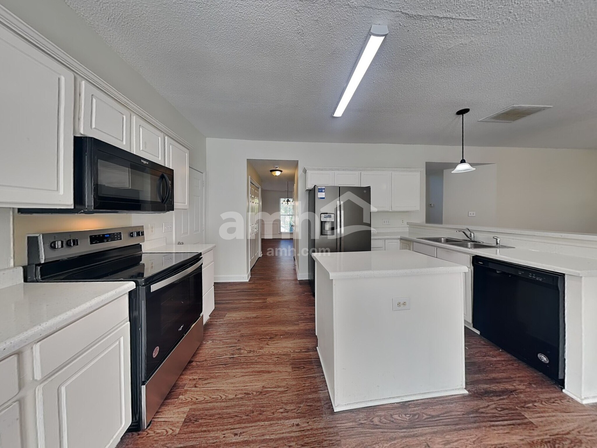 Building Photo - 14519 John Beck Dr