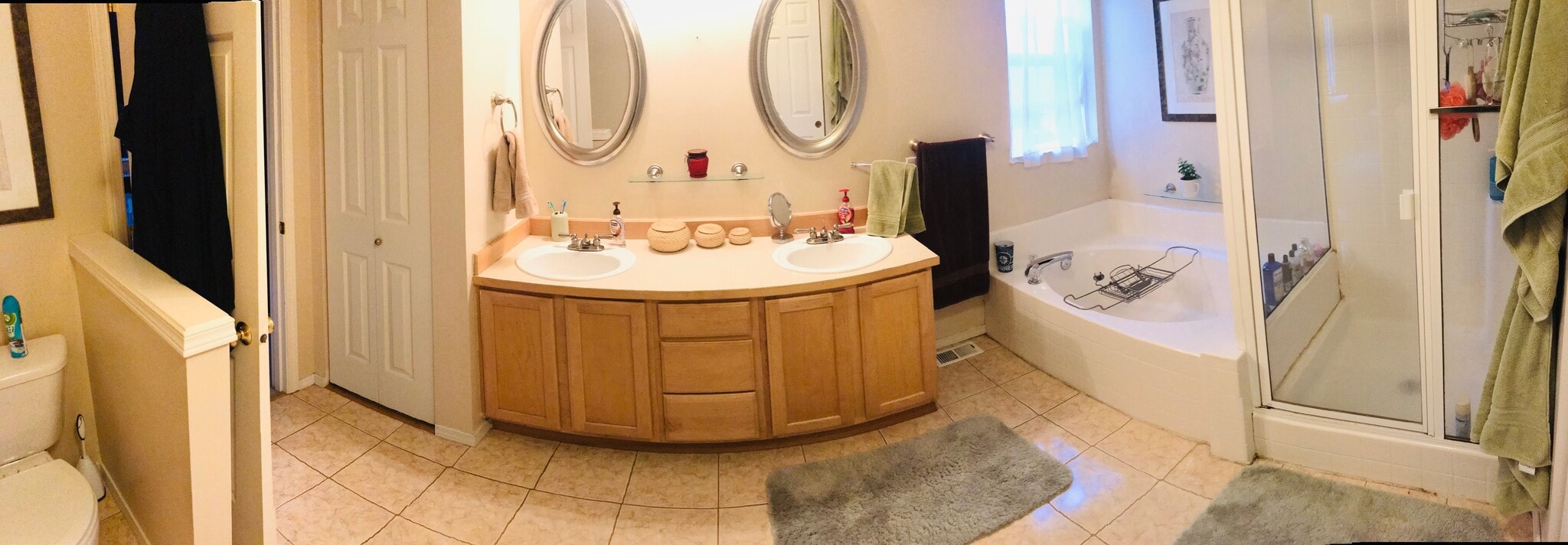 5 pcs in master - 4433 115th St SE