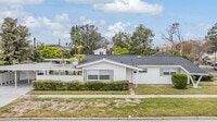 Building Photo - 524 Columbia Dr