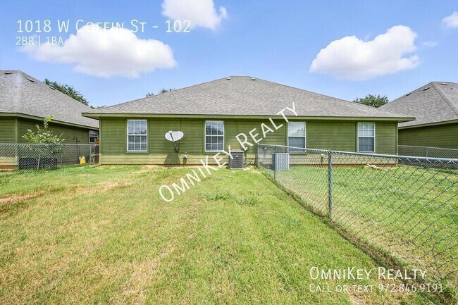 Building Photo - 1018 W Coffin St