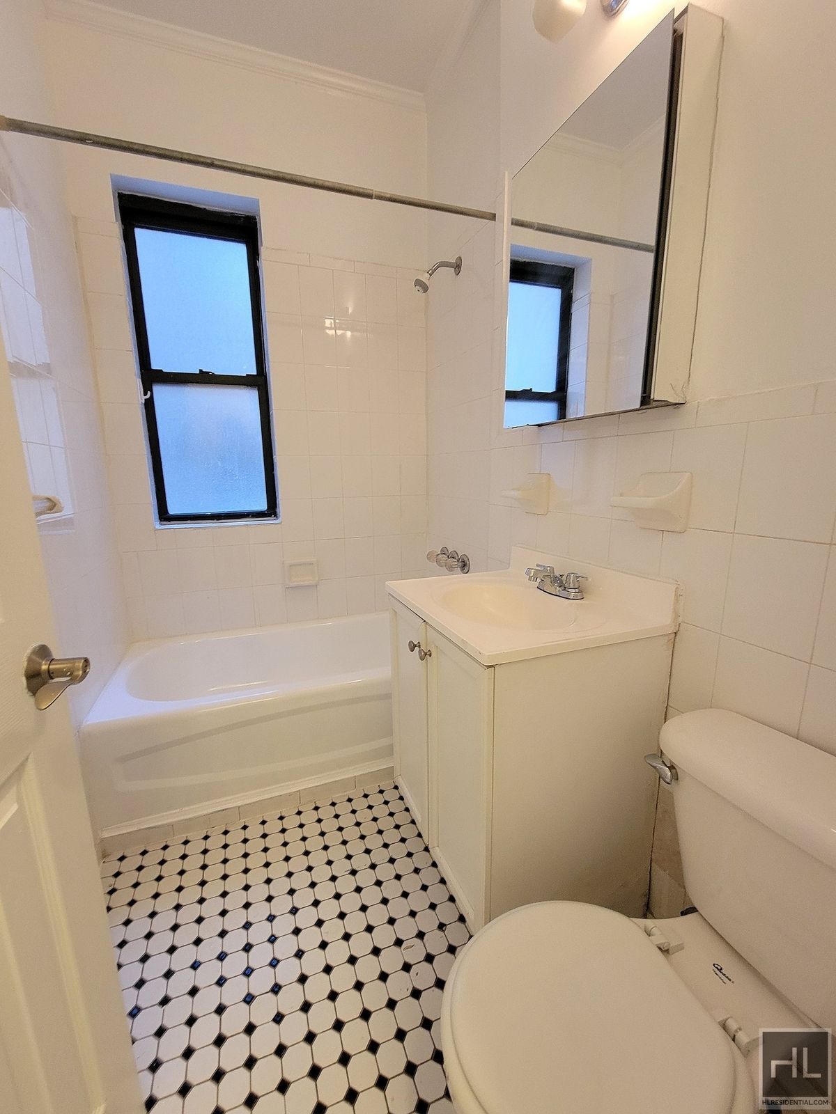 Building Photo - EAST 38 STREET