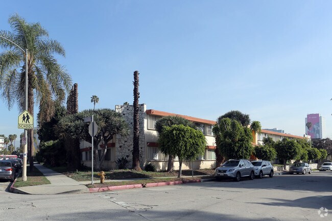 Primary Photo - 7th Street Apartments