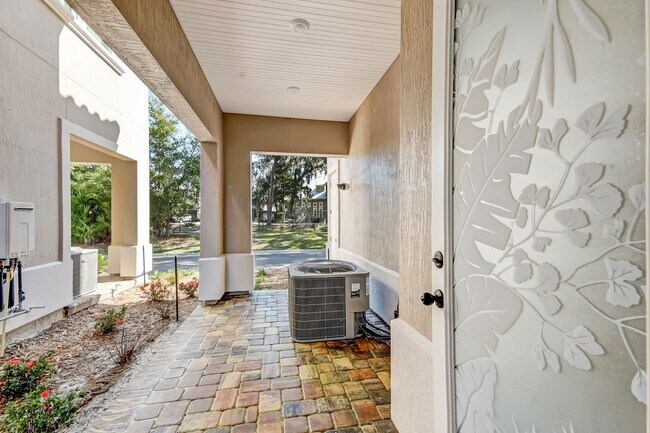 Building Photo - Townhome  in The Enclave at Summer Beach