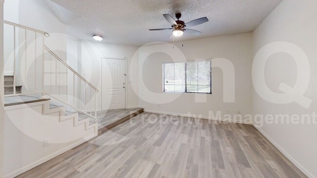Building Photo - 170 E Guadalupe Rd