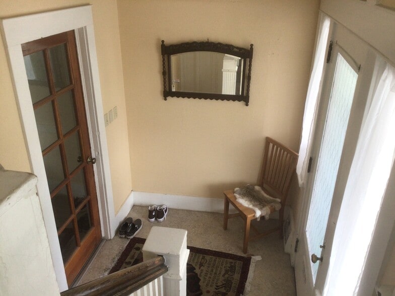 Building Photo - 1615 SE 37th Ave