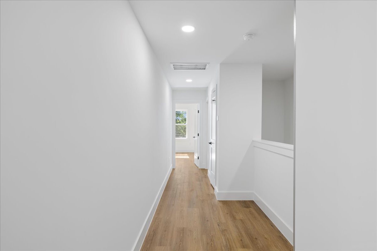 Building Photo - 803 Dupree St