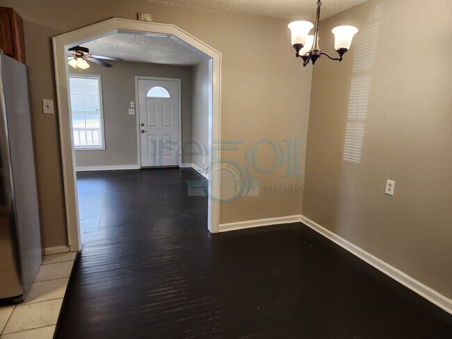 Building Photo - Ready For Showings! Great Find In North Little Rock