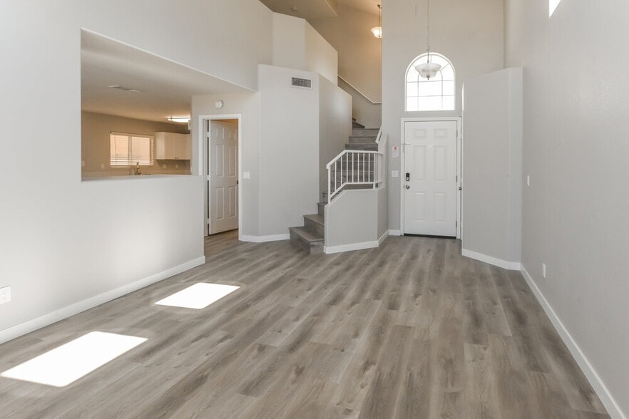 Building Photo - 3667 Saddle Creek Ct