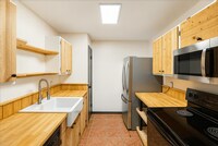 Building Photo - 23431 Prairie Bird Dr