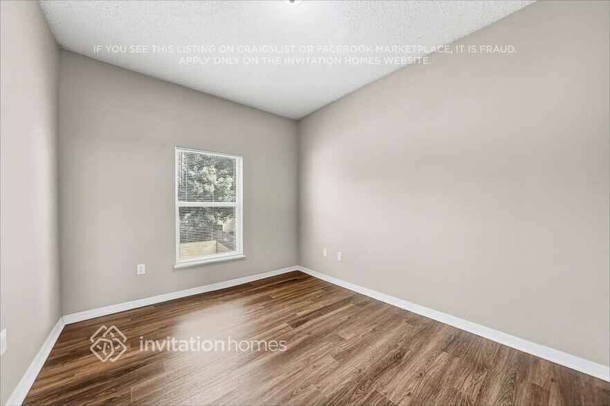 Building Photo - 4502 Stable Dr