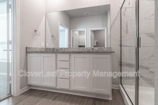 Building Photo - 311 Nespral Dr