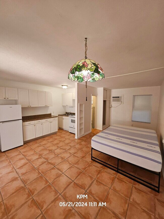 Building Photo - 115 Bravado Ln