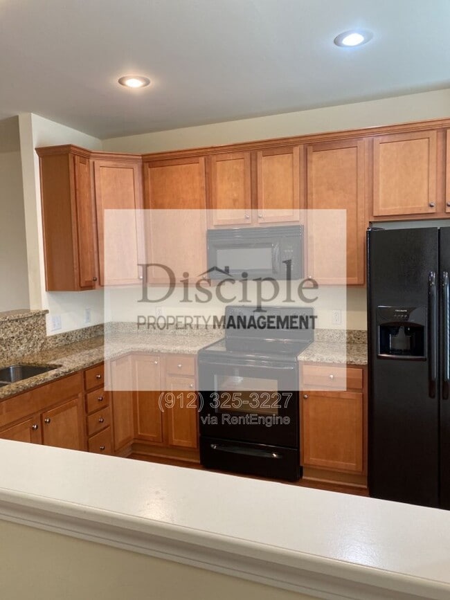 Building Photo - 169 Regency Cir